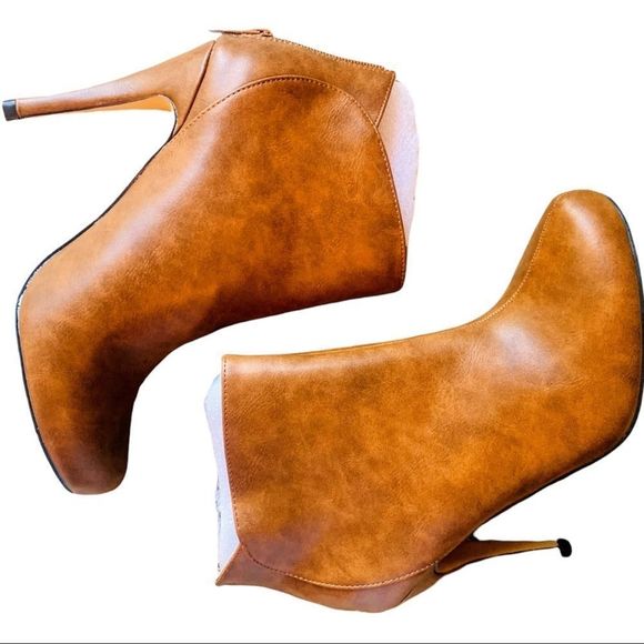 BNIB!! MICHAEL ANTONIO MADDOX VEGAN PLATFORM BOOTIES IN TAN-SIZE 8 - Picture 9 of 9